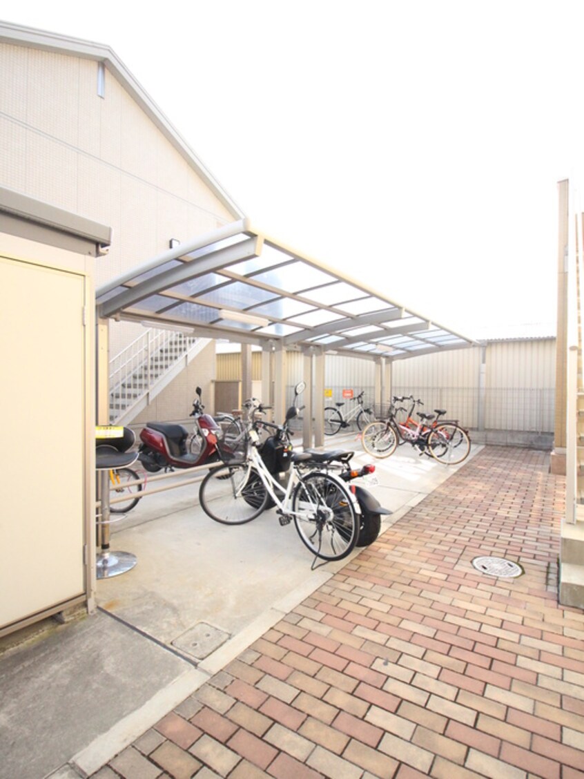 駐輪場 ドリ－ム葉月六番館