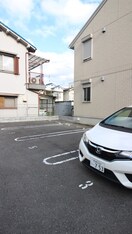 駐車場 ドリ－ム葉月七番館