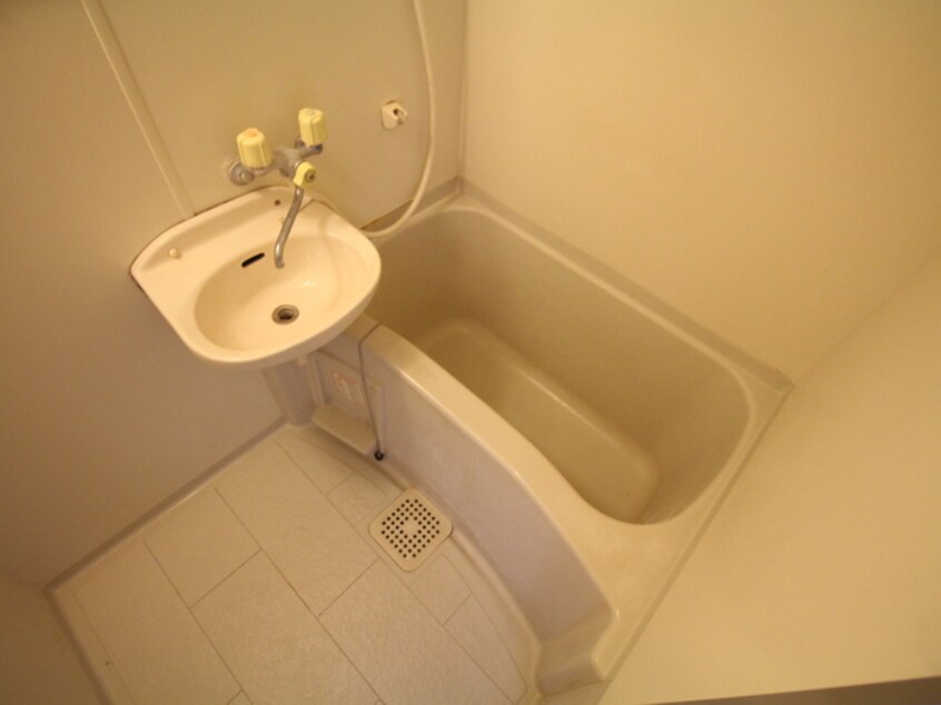 バス／シャワールーム等 セントポ－リア