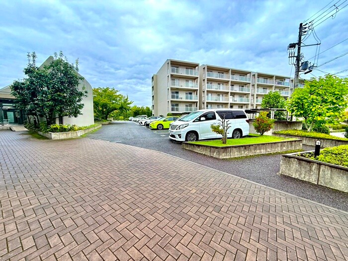 駐車場 アーバンエース松井山手パル寮棟