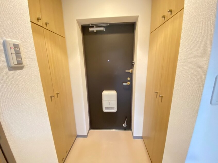 玄関 アーバンエース松井山手パル寮棟