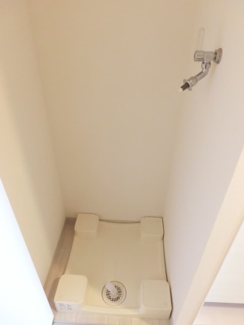 洗濯機置場 アール京都グレイス（204）