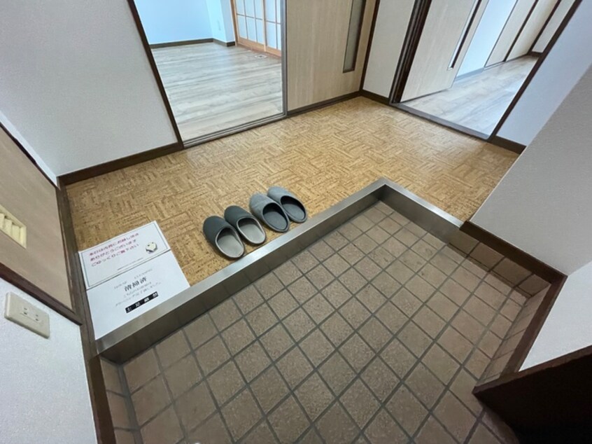 玄関 ラ・セ－ヌ大山崎