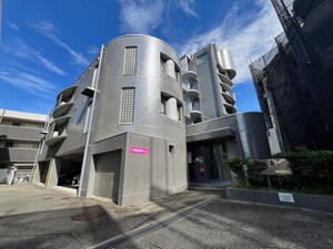 セントラルコート５号館