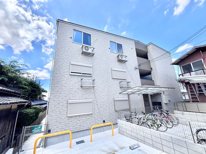 外観写真 ｐｅｒｓｉｍｍｏｎ香里園