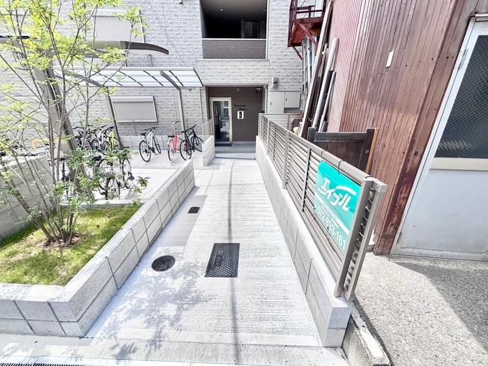 エントランス部分 ｐｅｒｓｉｍｍｏｎ香里園