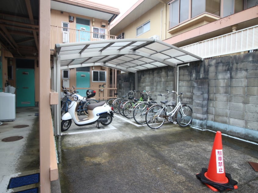 駐輪場 グラーベンハウゼ