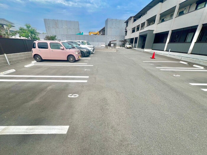 駐車場 Pearl Annex