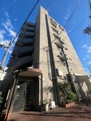 グランデカワノ烏ヶ辻の外観