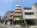 メゾンシルクの外観