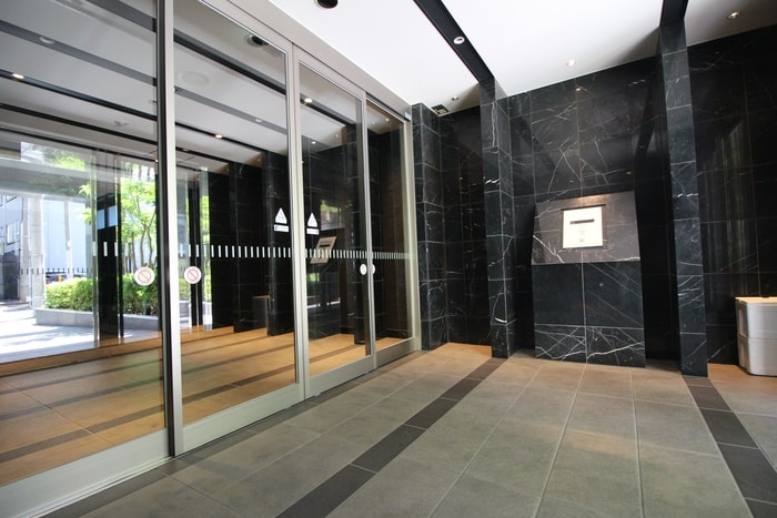 エントランス部分 ｸﾘｽﾀﾙｸﾞﾗﾝﾂ心斎橋ＥＡＳＴ(1001)