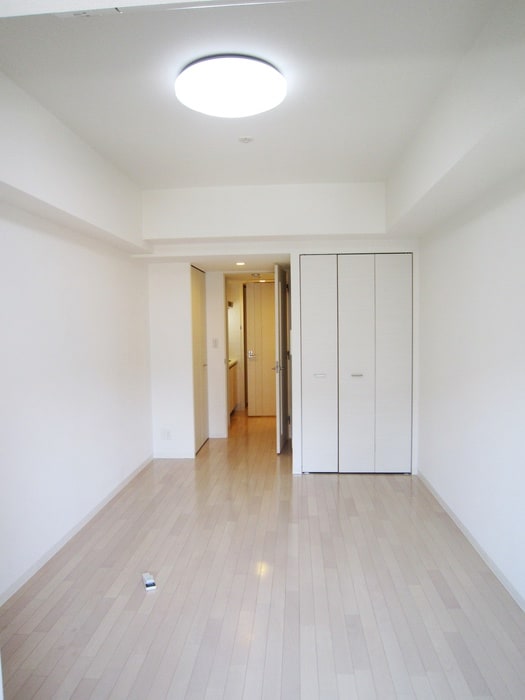 居室 ｸﾘｽﾀﾙｸﾞﾗﾝﾂ心斎橋ＥＡＳＴ(1001)