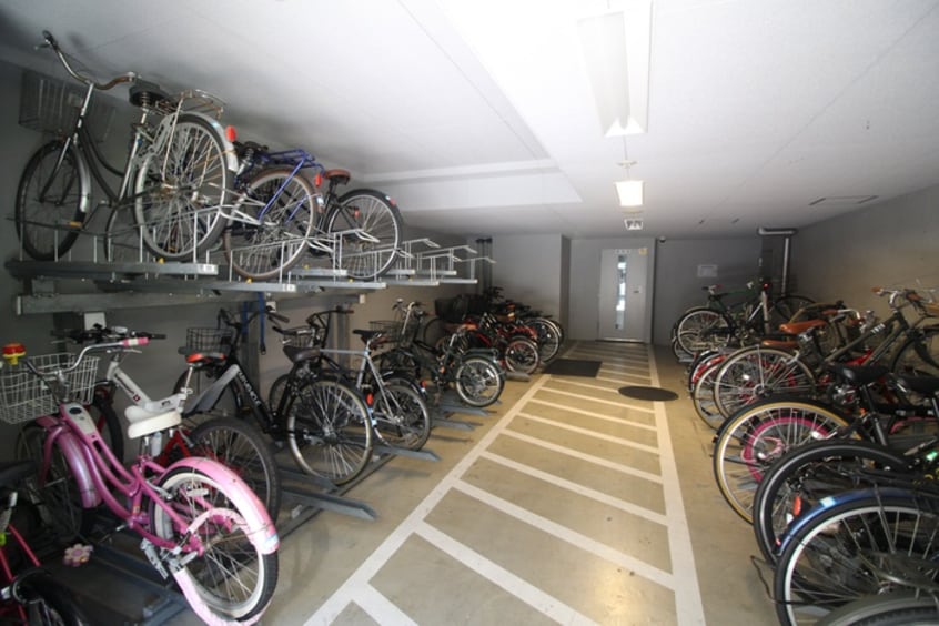 駐輪場 ｸﾘｽﾀﾙｸﾞﾗﾝﾂ心斎橋ＥＡＳＴ(1001)