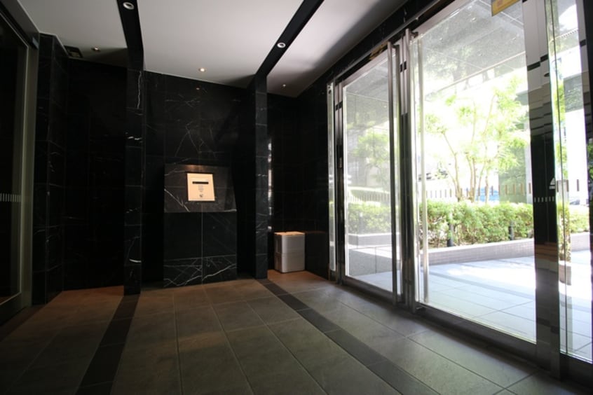 エントランス部分 ｸﾘｽﾀﾙｸﾞﾗﾝﾂ心斎橋ＥＡＳＴ(1001)