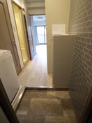 玄関 ペブルコート楠葉