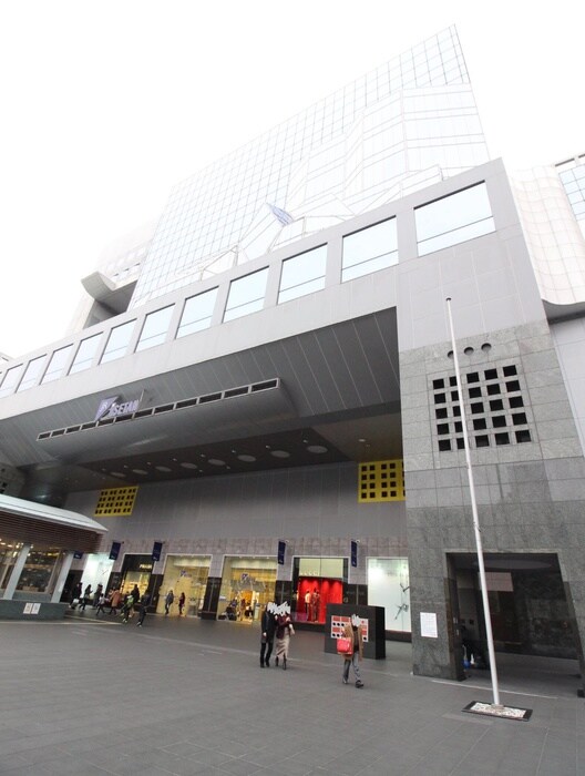 伊勢丹(デパート)まで1000m プラシード京都