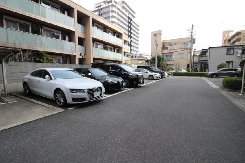 駐車場 トリニティ北川口