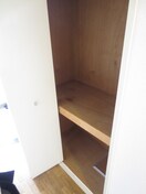 収納 グランドゥール西岡