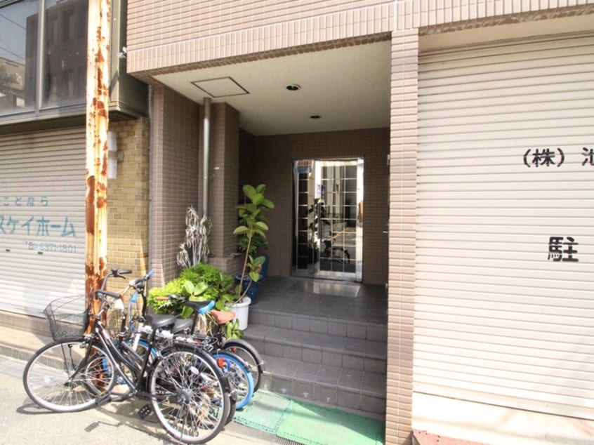 エントランス部分 パル中津