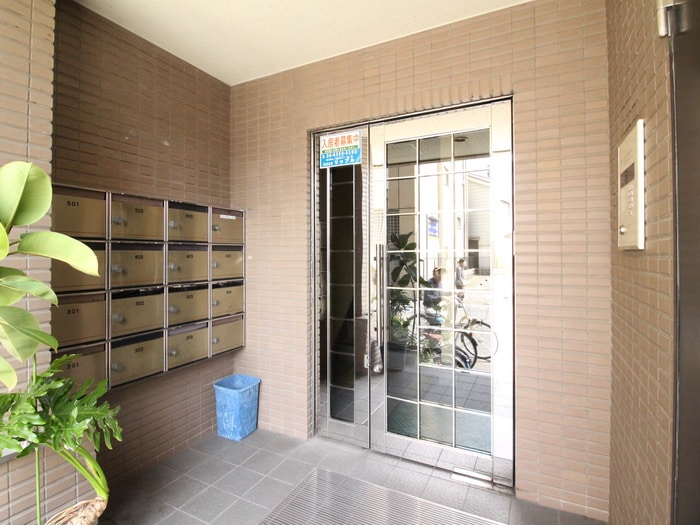 エントランス部分 パル中津