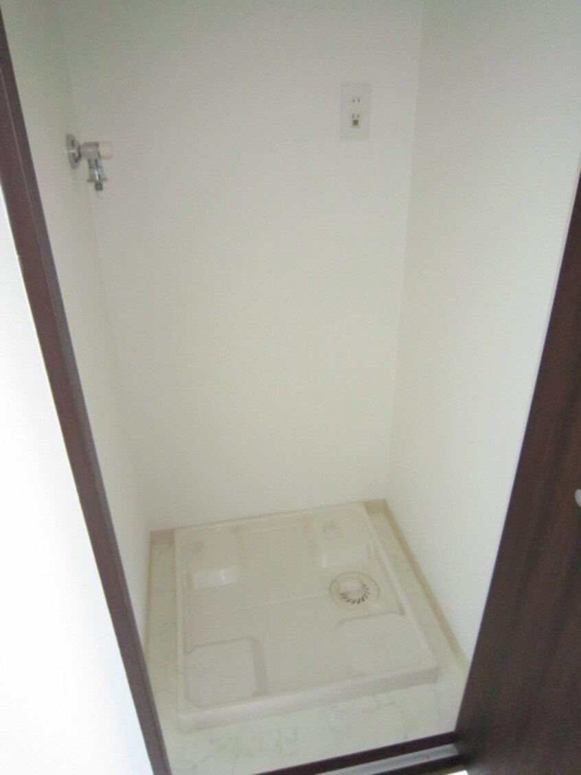 洗濯機置場 ＦＥＥＬ三国