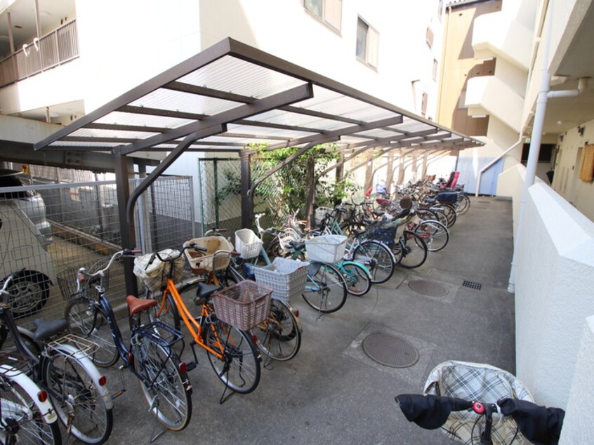 駐輪場 グランドハイツ平野