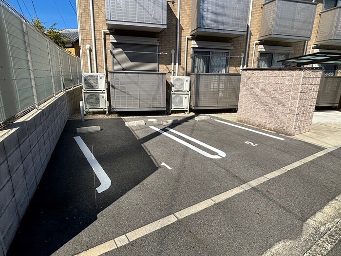 駐車場 Blezio13