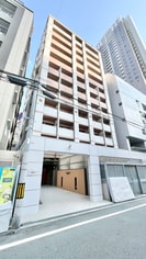 コンソラ－レ土佐堀の外観