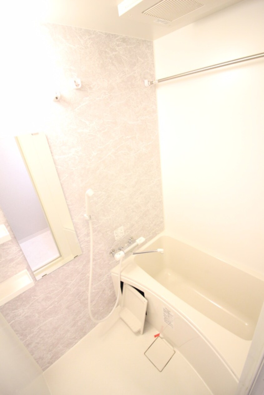 バス／シャワールーム等 La Douceur新大阪