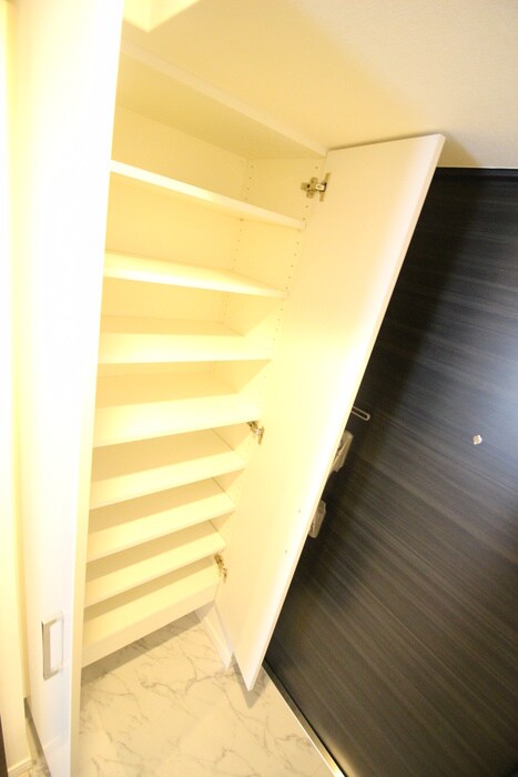 靴箱 La Douceur新大阪