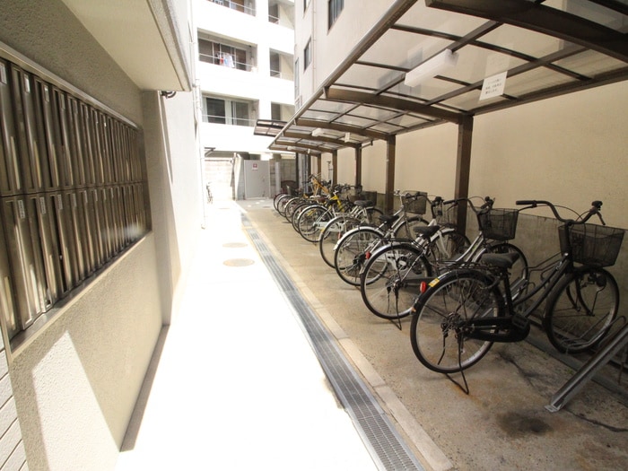 駐輪場 ファインコート新梅田