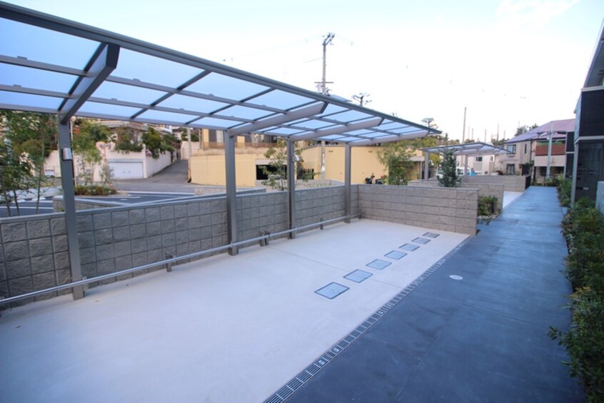 駐輪場 クイール北春日丘