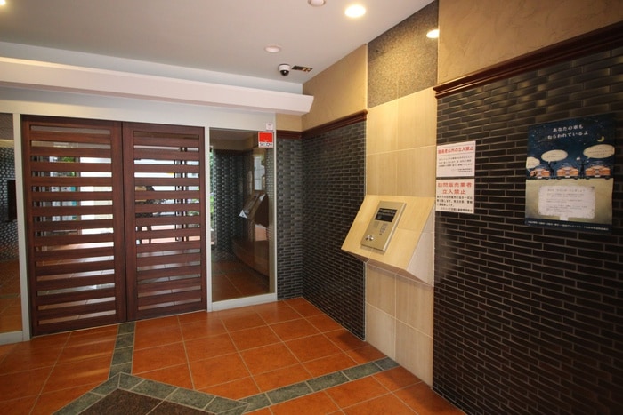 エントランス部分 ｴｽﾘｰﾄﾞ京橋Ⅲ番館（201）