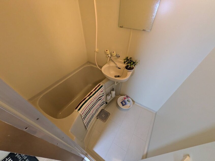 バス／シャワールーム等 アルカーサル