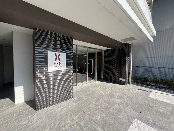 エントランス部分 ｴｸﾞｾﾞ大阪CITYｵｰｽﾃｨﾝ(1002)