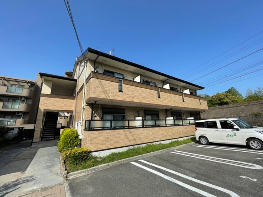 外観写真 ナリッシュＦｕｊｉｓａｋａ