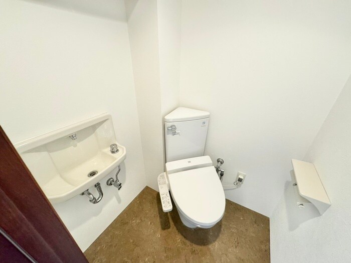 トイレ アーバンフラッツ瓦町