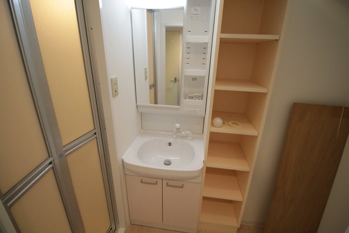 洗面 ＲＥＣＥＳＳ　ＣＯＵＲＴ　2