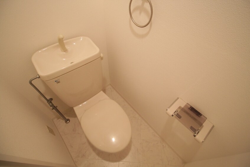 トイレ ＲＥＣＥＳＳ　ＣＯＵＲＴ　2