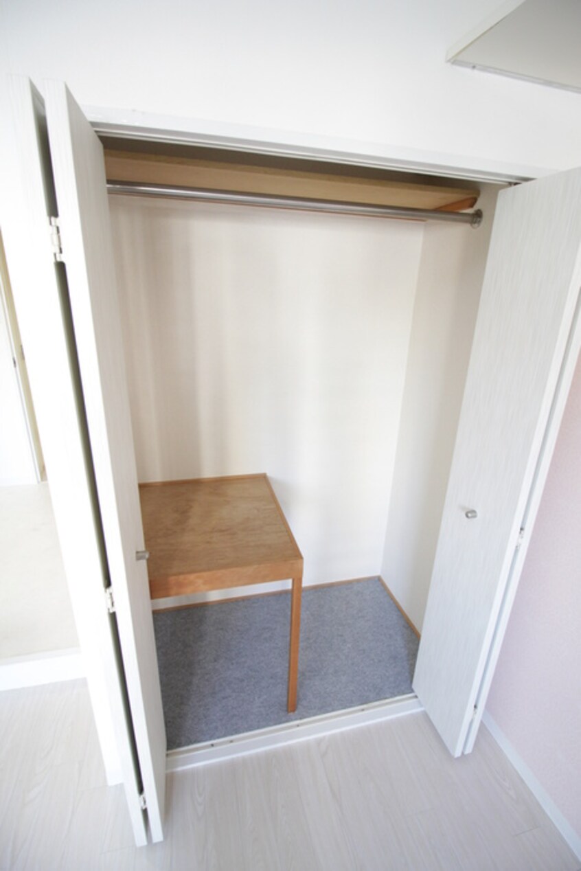 収納 ＲＥＣＥＳＳ　ＣＯＵＲＴ　2