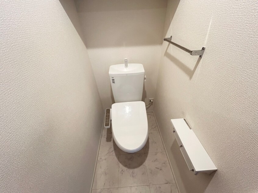 トイレ SAKURA甲子園三保町