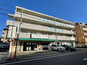 寿マンションⅡ号館