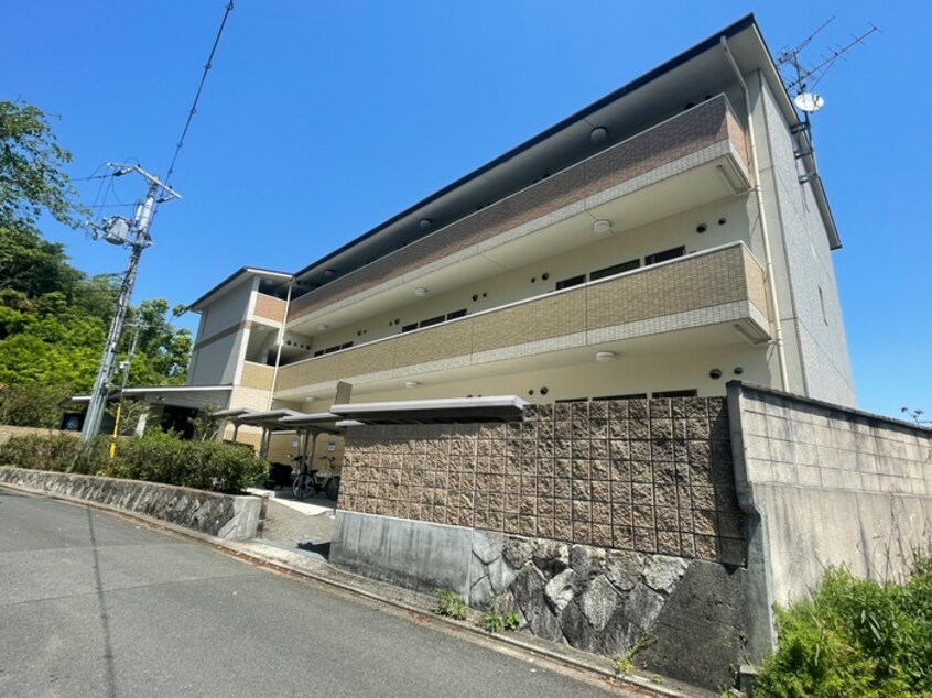 外観写真 ﾎﾜｲﾄﾊｲﾑKAGAMIISHI