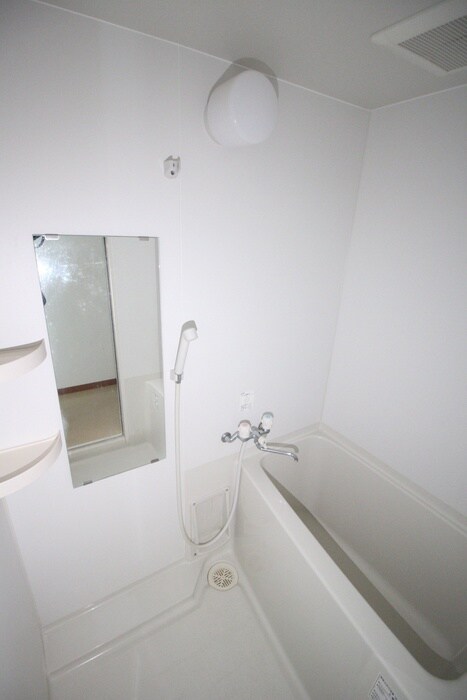 バス／シャワールーム等 ﾎﾜｲﾄﾊｲﾑKAGAMIISHI