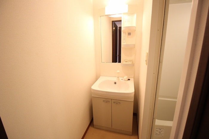 洗面 ﾎﾜｲﾄﾊｲﾑKAGAMIISHI