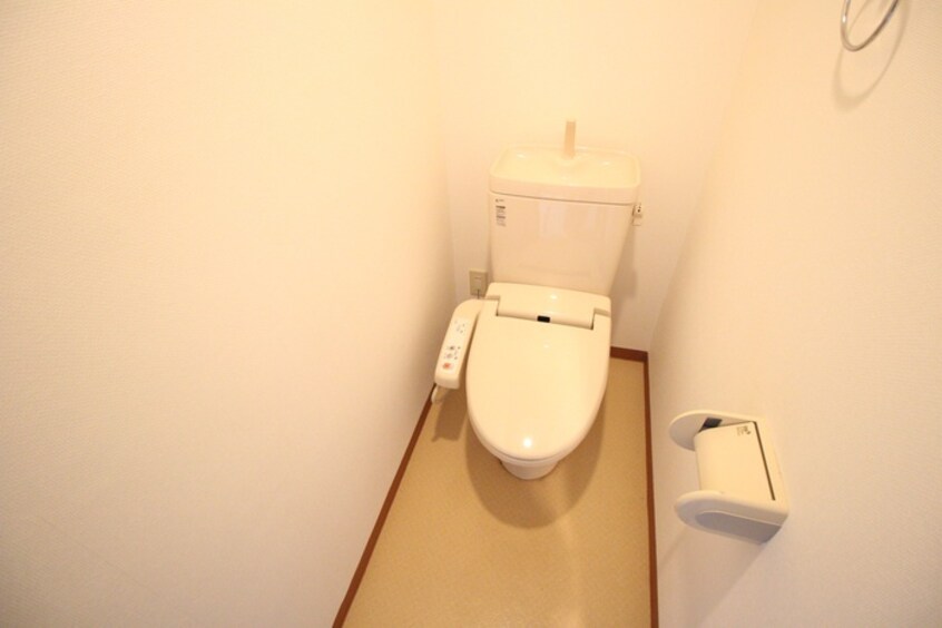 トイレ ﾎﾜｲﾄﾊｲﾑKAGAMIISHI