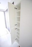 廊下 ﾎﾜｲﾄﾊｲﾑKAGAMIISHI