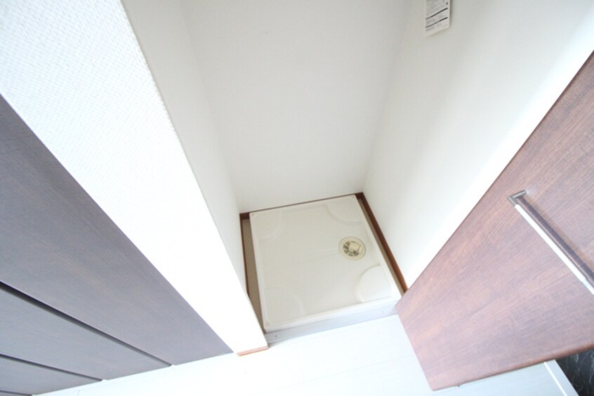 洗濯機置場 ﾎﾜｲﾄﾊｲﾑKAGAMIISHI