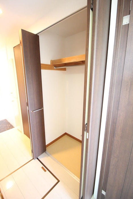 収納 ﾎﾜｲﾄﾊｲﾑKAGAMIISHI