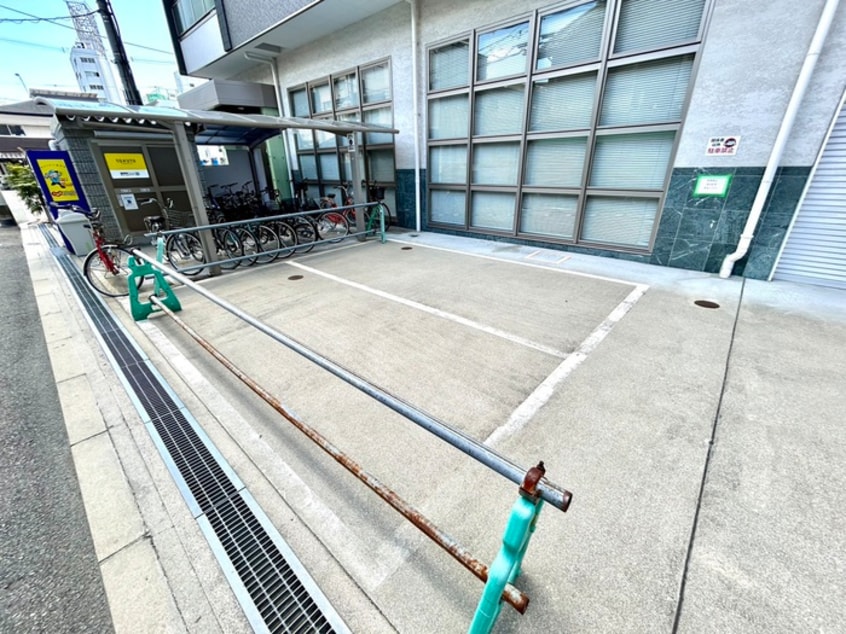 駐車場 十三本町ウインズマンションⅡ